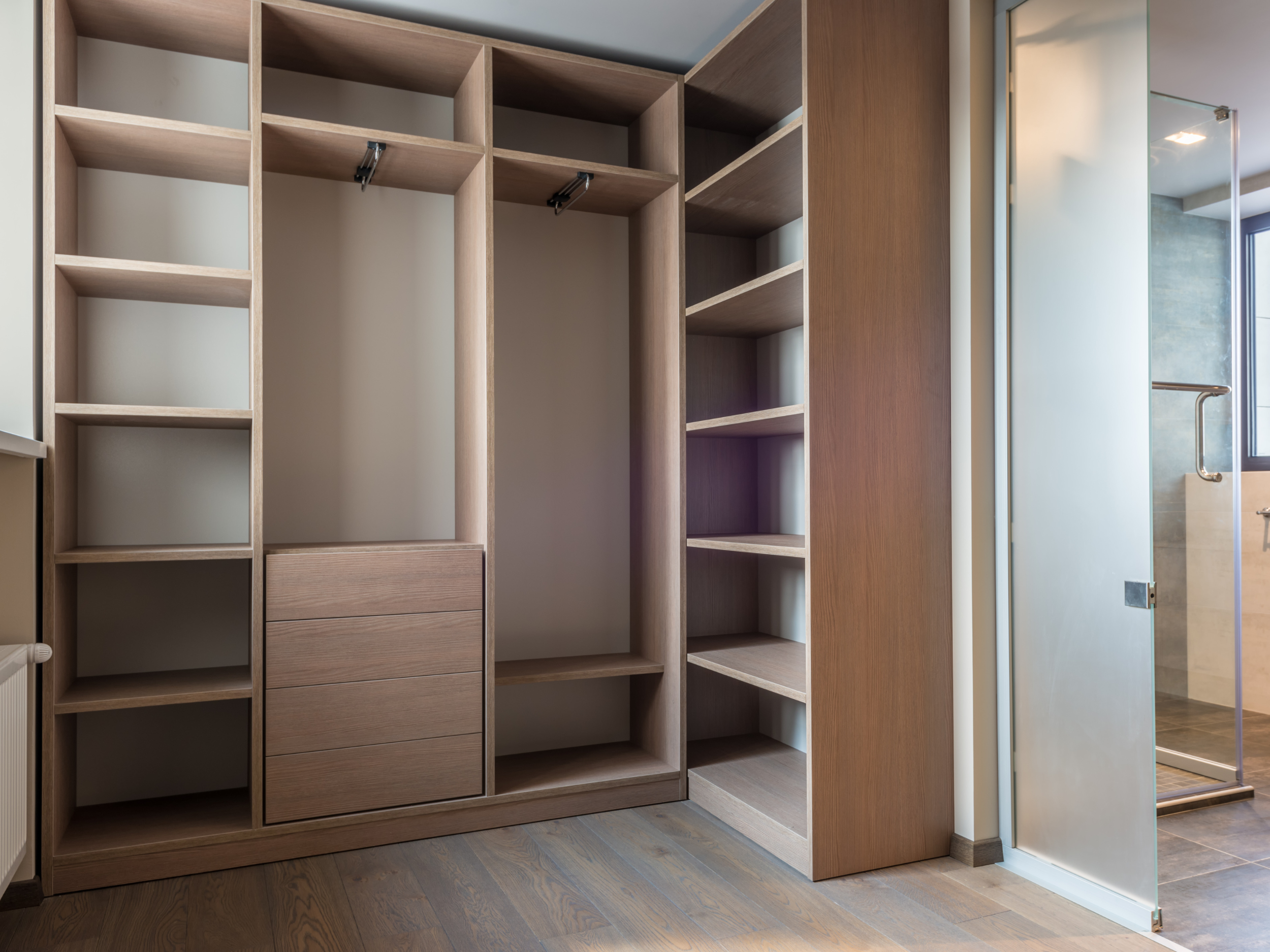 5 Must-Have Furniture Pieces for a Functional Bedroom